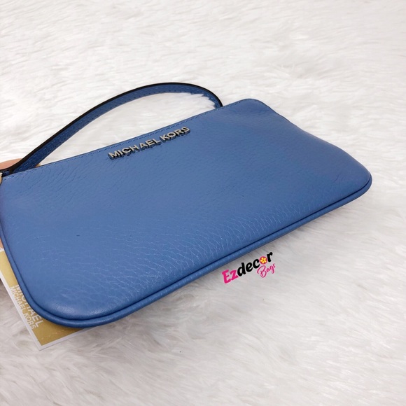 NWT Michael Kors Jet Set Top Zip Large Wristlet - Picture 6 of 8